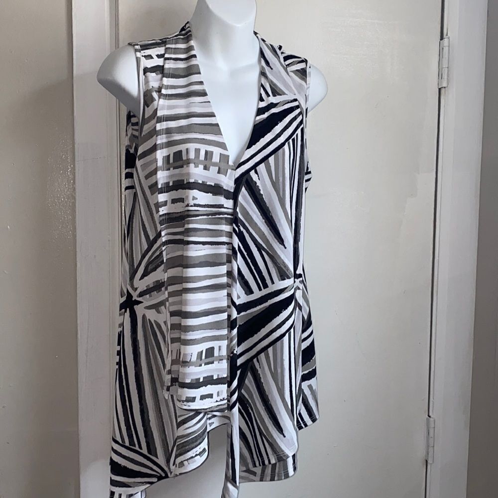 BAROQUE Black and White Gina Sleeveless Top-M